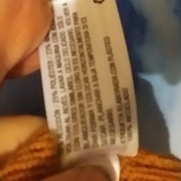 A New Day sweater - Picture 9 of 10